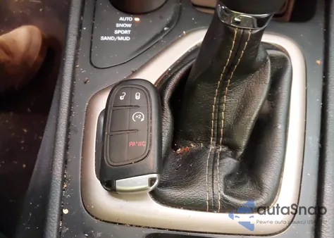 2016 Jeep Cherokee Limited из США, поврежденный, VIN 1C4PJMDS7GW259753